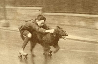 Photographe inconnu. Course de roller anonyme. Angleterre. 1930.