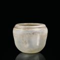 Rare grande vasque en verre, Chine, probablement dynasties Tang-Song (618-1279)