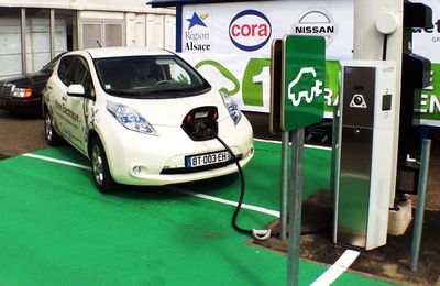 LA GRANDE ARNAQUE DE L' ECONOMIE ÉCOLOGIQUE : MERVEILLEUSE VOITURE ELECTRIQUE !