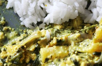 Curry Taifun épinard, pêche et noix du Brésil