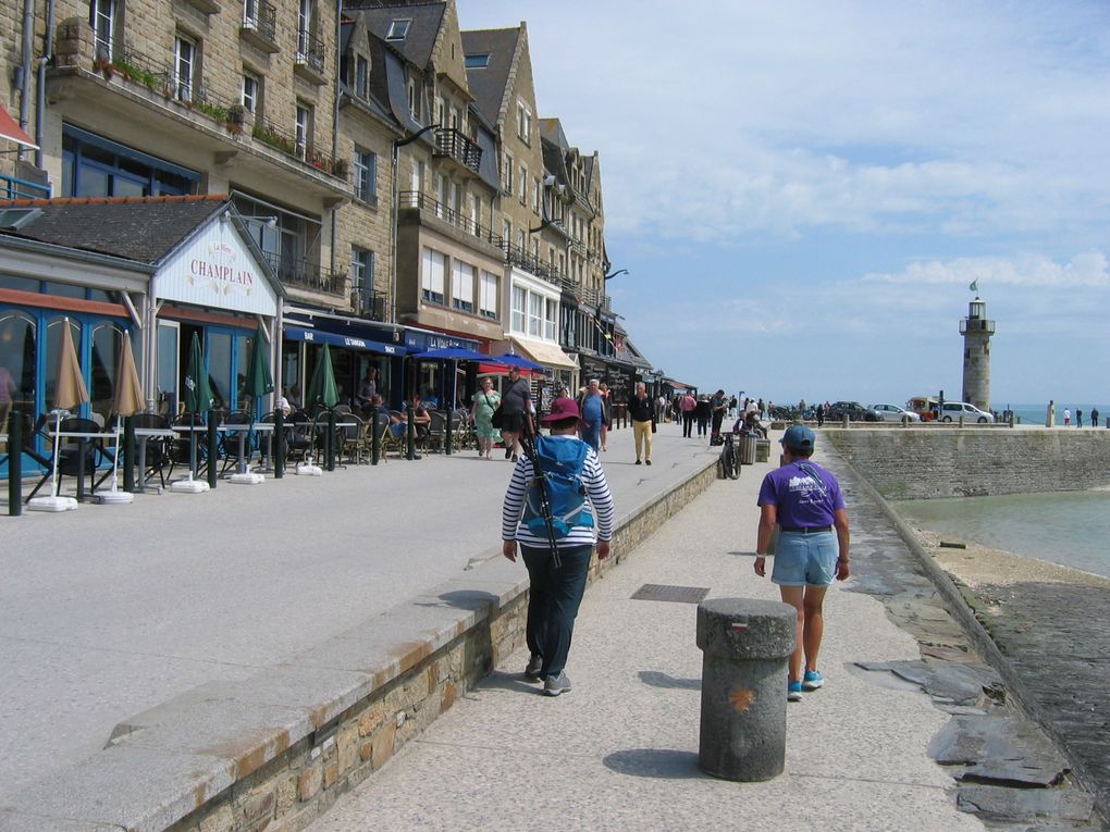 Revoilà les cahutes à huitres le tas n'a pas diminué