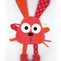 Doudou lapin corail rose orange