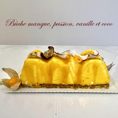 Bûche vanille, mangue, passion et coco {pour fêter la nouvelle année}