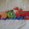 Point de croix : des fruits