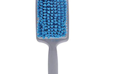 brosse à cheveux: la dernière franchement comique