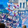 LANCER DE DRAPEAUX : SPECTACULAIRE ET HAUT EN COULEURS.