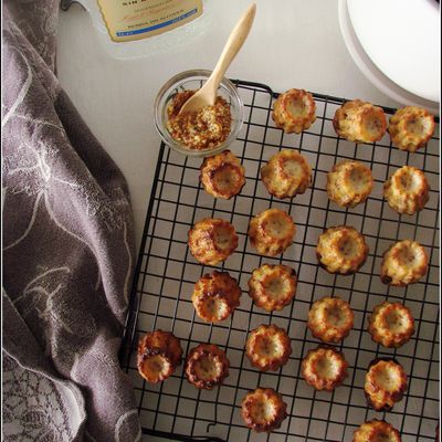 MINI-CANNELÉS À LA MOUTARDE À L'ANCIENNE & AU GIN 0%