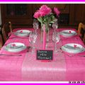 MA TABLE ROSE FUSHIA FETE DES MAMANS