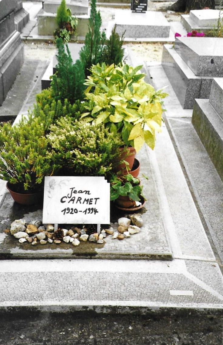 Paris, cimetière Montparnassse, tombe de Jean Carmet (75)