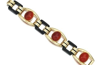 Carnelian and lacquer bracelet, Lacloche Frères, 1930s