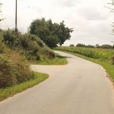 584 2) Plouénan 8,5 Bara Biniguet Prat Per lav Kéréver st épuration Kerraroux Kerbenglaour Lanvaden Ty Duff Méchou Run Kerleverien Vras Parc Kerellen Pra Per R ar Prajou 