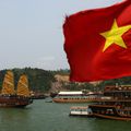 pas de nouvelles bonnes nouvelles..quelques photos du vietnam....la baie d'HAlong