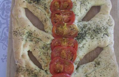 Fougasse aux tomates et aux herbes