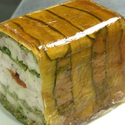 TERRINE DE VOLAILLE:à l'estragon et fenouil