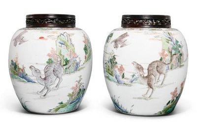 A pair of famille-verte ovoid jars, Qing dynasty, Kangxi period (1662-1722)