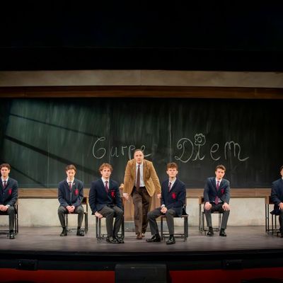 Théâtre à Paris :  Le Cercle des poètes disparus – Critique