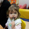 Lucie aussi aime le chocolat !