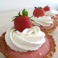 TarTeLeTTeS Au STRaWBeRRy CuRd & CHaNTiLLy