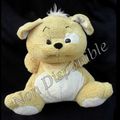 Doudou Peluche Chien Assis Couleur Moutarde Foulard Rayures Jaunes et Ecru Althans Club