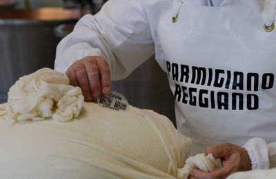 Parmigiano Reggiano, Des étiquettes numériques pour les meules de fromage
