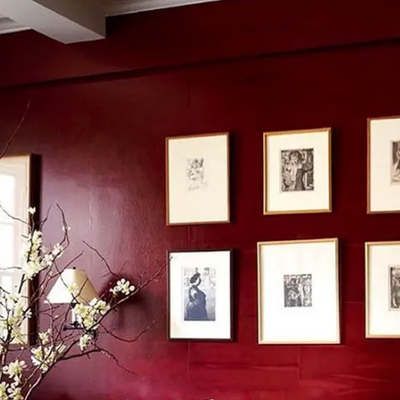 En déco: Une couleur riche et profonde, inspirée par le vin de la région de Bordeaux en France.