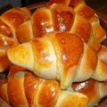 Croissants Briochés Au Chocolat