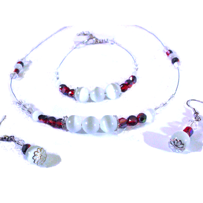 Parure perles blanches et rouges , collier et