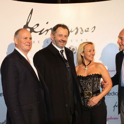 EXPOSITION PETIT PALAIS Sculpteur BRUCE - UNICEF