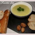 velouté de courgette et baguette aux noix