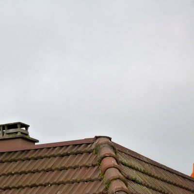 Conjurer le gris du ciel