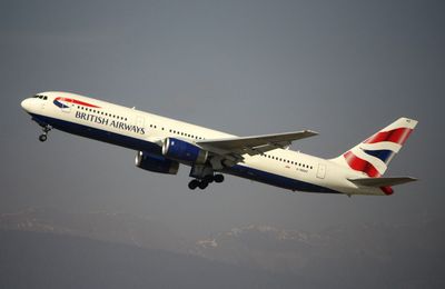 BRITISH AIRWAYS / B767-300ER / G-BNWZ / 11-03-2011 / Photo: Luengo Germinal.