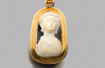 Médaillon-pendentif. Camée, Epoque romaine, IIIe siècle