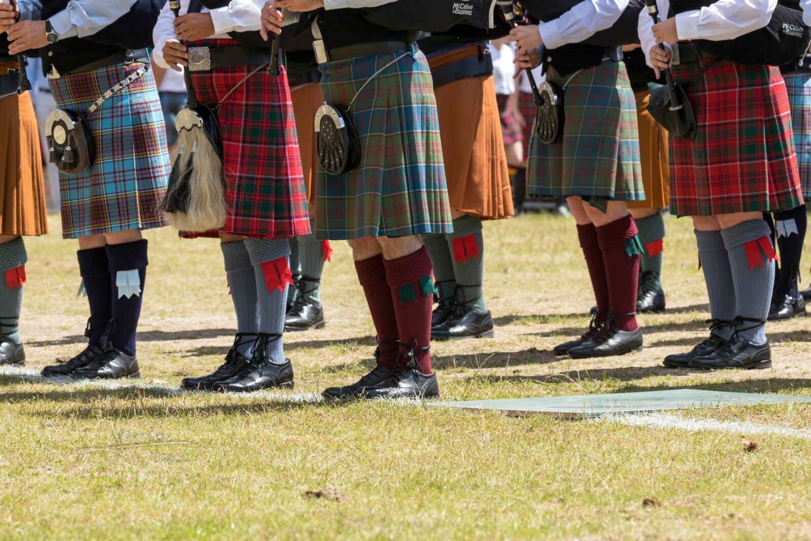 2206-110180_Highland games