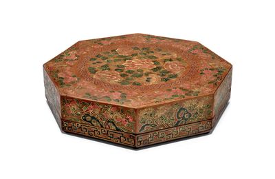 A Large Painted and incised brown lacquer octagonal box and cover, Late 18th century