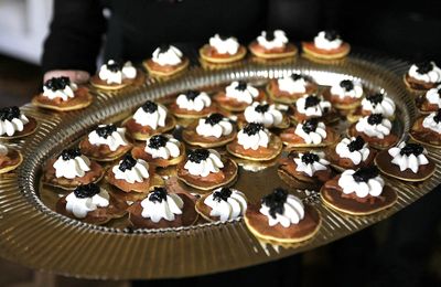 Des blinis à la farine de pois chiche et ...