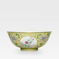 A famille rose yellow-ground medallion bowl, Daoguang mark and of the period (1821-1850)