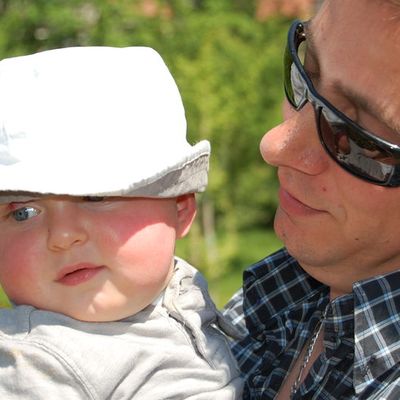 Papa a les lunettes, moi le chapeau !