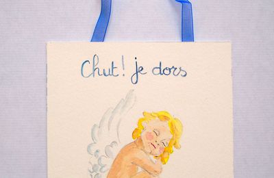 Plaque de porte pour bébé