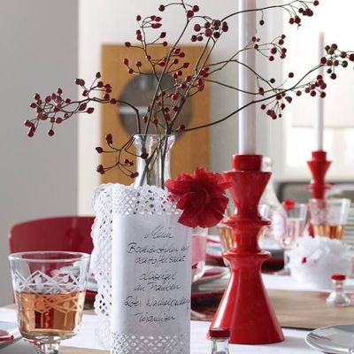 Table de Noël rouge et sobre ...