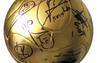 voici des photo de ballon de foot: Voici la coupe