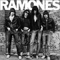 Si vous vous posez des questions sur les premiers groupent je met en exemple The Ramones avec l'aide de wiki pedia :D