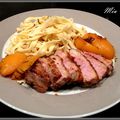 Magret de canard aux pêches