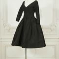 Christian Dior haute-couture n°78559 Automne-Hiver 1957. Robe de cocktail en reps de soie noir