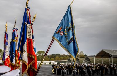 MERIGNAC BA 106 - Hommage aux Groupes Lourds