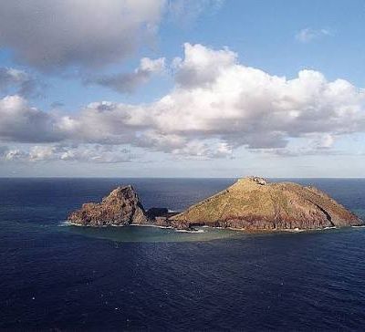 Pour une approche diplomatique et coutumière de Matthew et Hunter