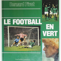 Livre Sport ... LE FOOTBALL EN VERT 