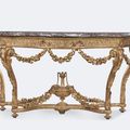 Exceptionnelle Table console en bois de chêne sculpté et doré. Modèle de Jean Louis Prieur (1725-1785), époque Louis XV; Paris 