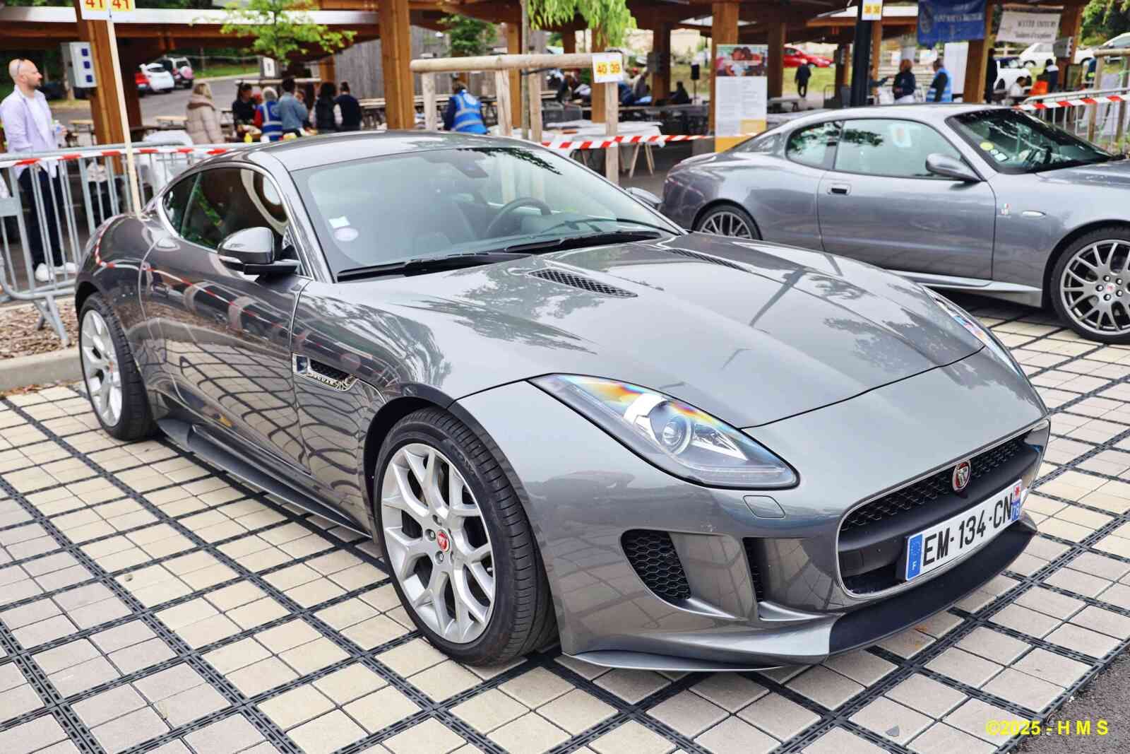 Jaguar F coupe_05 - 2014 [UK] HL_GF