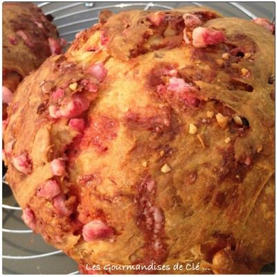 Brioche aux pralines roses façon Praluline