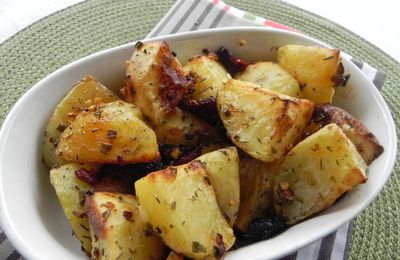 Pommes de terre rôties à l'ail et aux tomates séchées, sans gluten et sans lactose